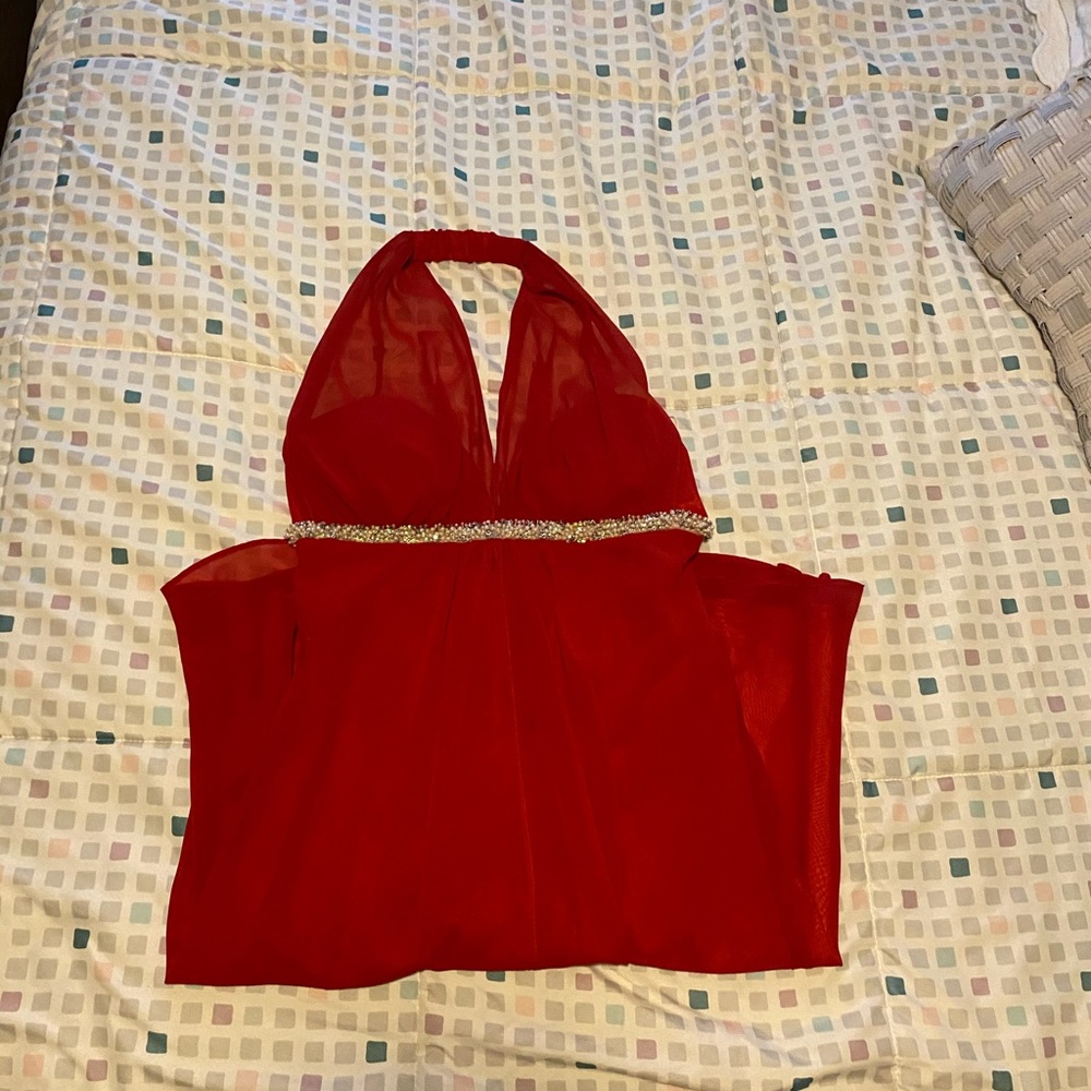 Red dress - Picture 7 of 7